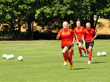 Östers IF tränar på Hagaborg i Bergkvara 22 juli 2013